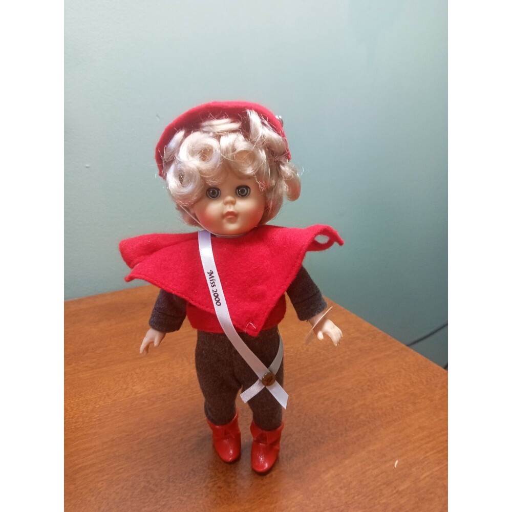 Vogue Ginny Doll Miss 2000 red vest hat no box Sleep Eyes  Blonde 8" T